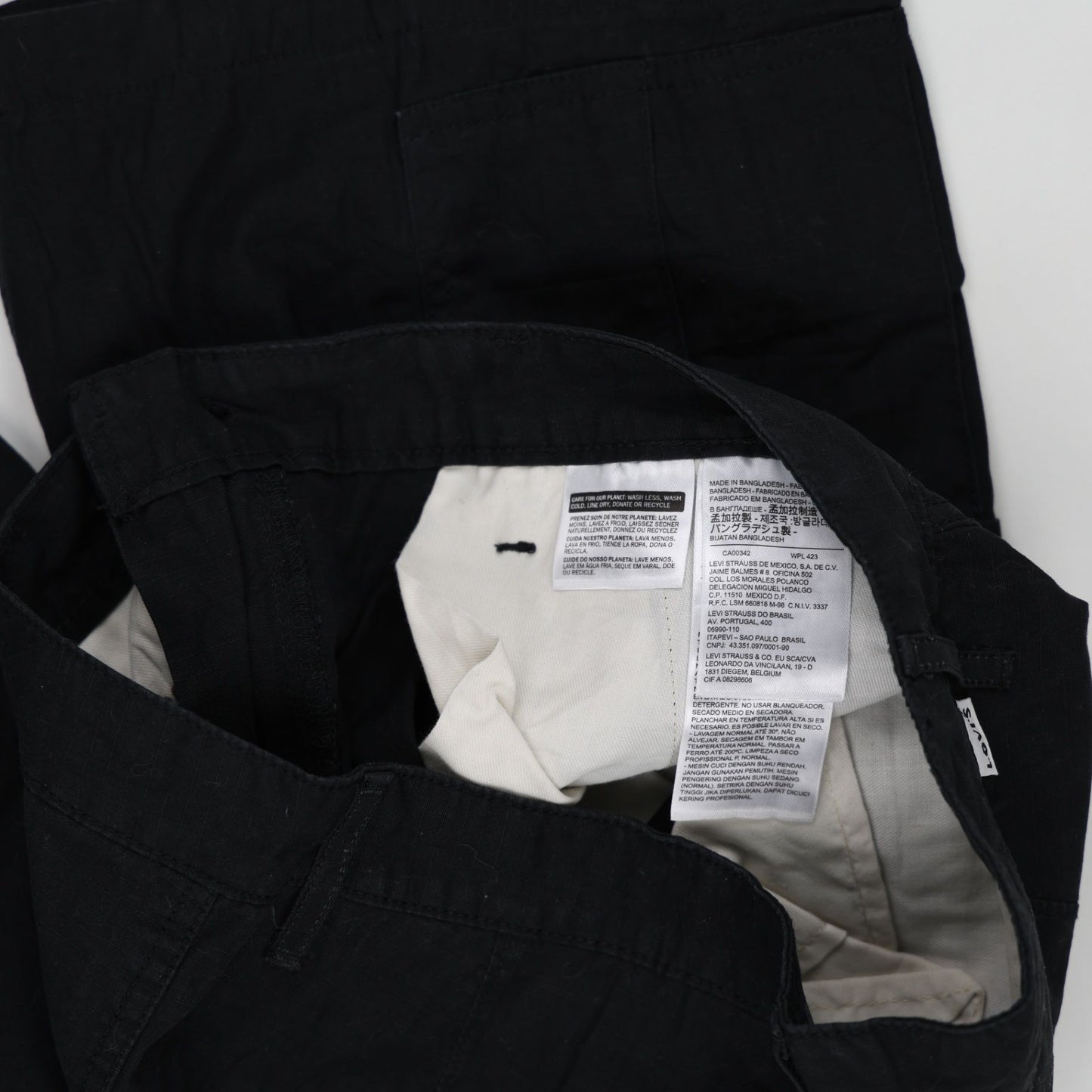 Levi's Black Cargo Shorts for Men Large 100% Cotton 29 cm Inseam