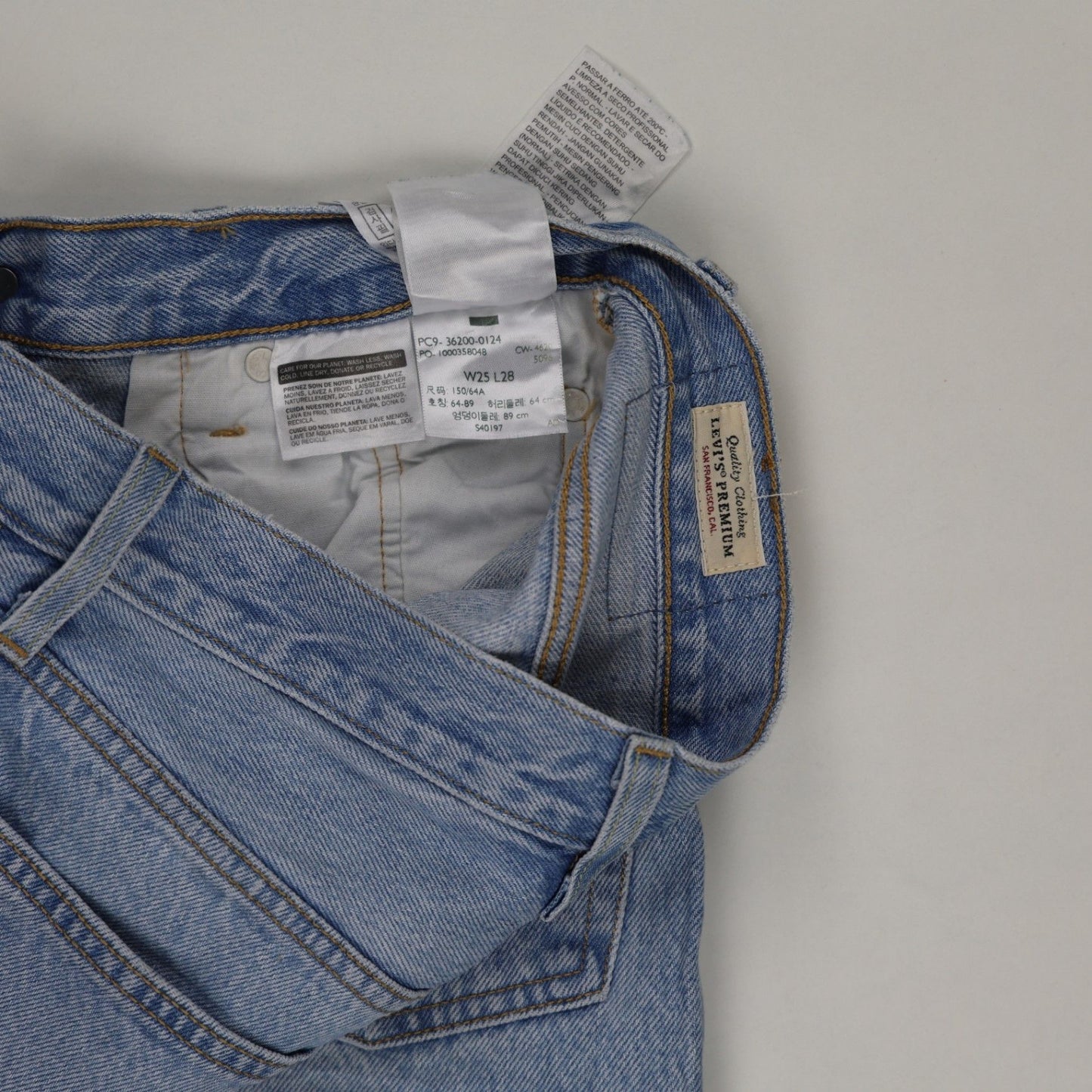 Levi's 501 Straight Leg Jeans Light Blue W25 L28 Cotton Vintage