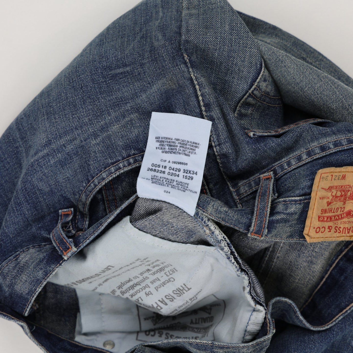 Levi's 518 Straight Leg Blue Denim Jeans W32 L34 100 Cotton Mens