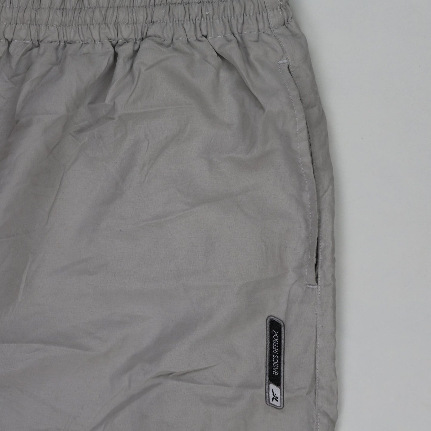 Reebok Grey Track Pants Large Polyester Men's Trousers 77 cm Inseam 86 cm Waist