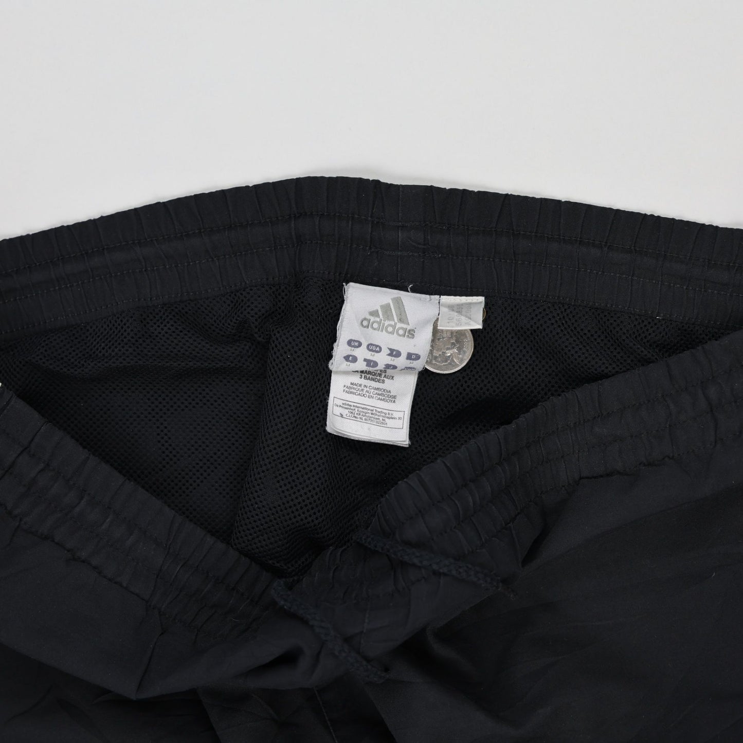 adidas Black Track Pants Men Size M Polyester Vintage 78 cm Inseam 38 cm Waist