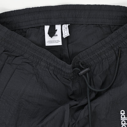 adidas Black Nylon Cargo Trousers Large 76cm Inseam 85cm Waist