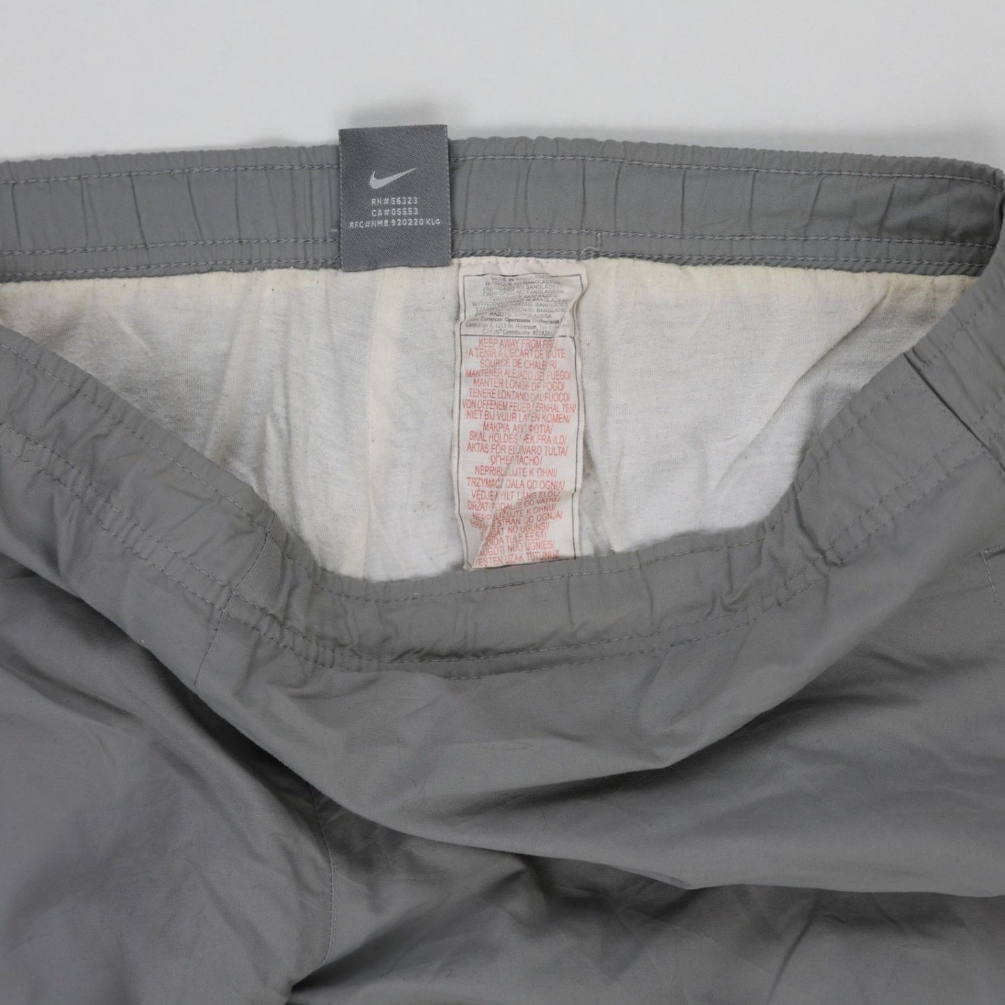 Nike Men's Grey Lightweight Sports Track Trousers Size Large 32 Inseam 36 Waist Polyester