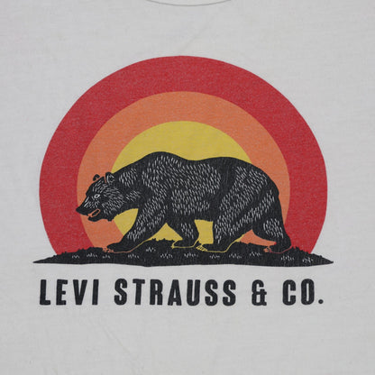 Levi's White Bear Graphic T-Shirt Large Cotton Crew Neck Men's