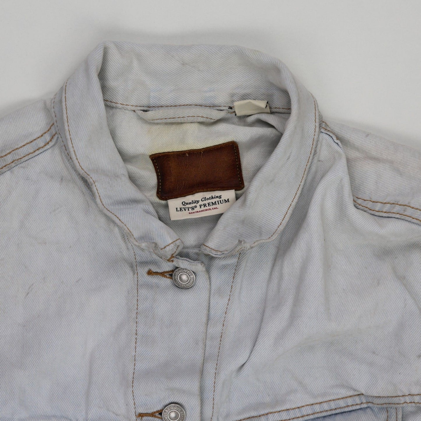 Levi's Vintage Light Blue Denim Trucker Jacket Large 100% Cotton