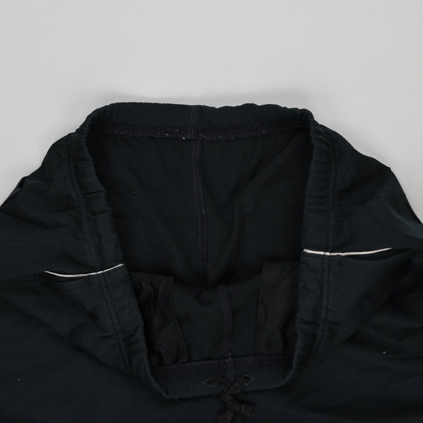 Ellesse Vintage Black Track Trousers Large Polyester Blend Mens 76cm Inseam 43cm Waist