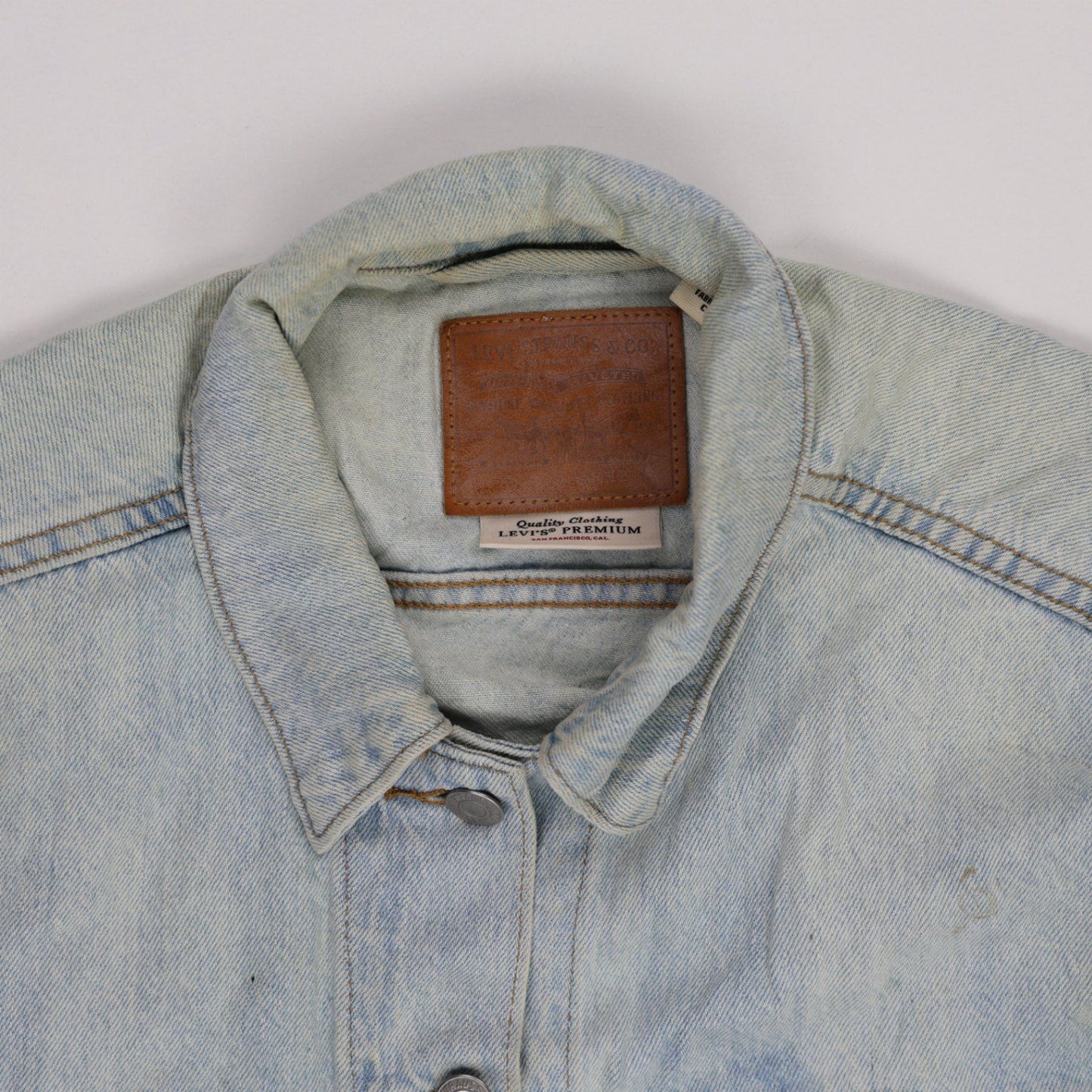 Levi's Light Blue Denim Jacket Large 100% Cotton Vintage Men's Collared Coat