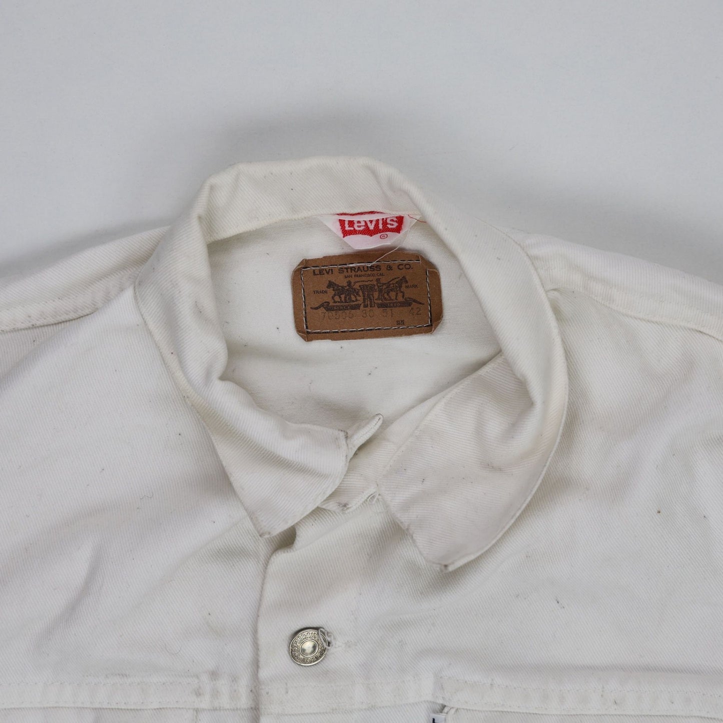 Levi's White Denim Trucker Jacket Size 42 Large 100% Cotton Vintage Men's Clothing