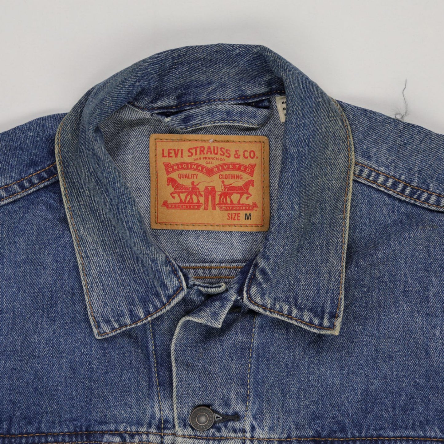 Levi Strauss & Co Classic Blue Denim Trucker Jacket Men's Medium Cotton Vintage