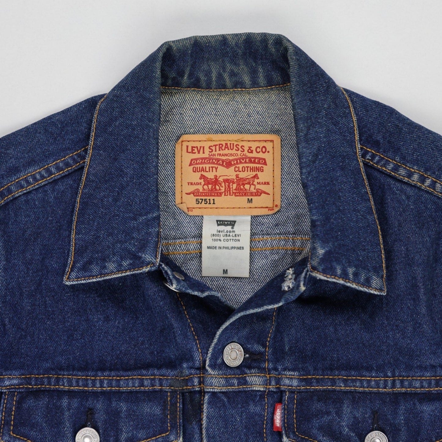 Levi's Vintage Medium Blue Trucker Jacket 100% Cotton Size Medium