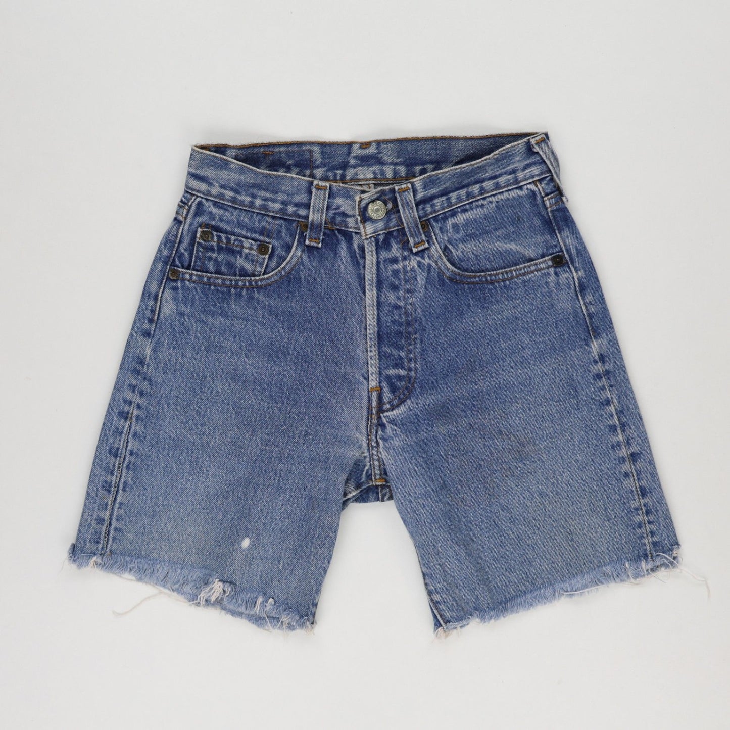 Levi's Vintage Distressed Blue Denim Cut Off Shorts Women's Medium 30in Waist 20cm Inseam Cotton