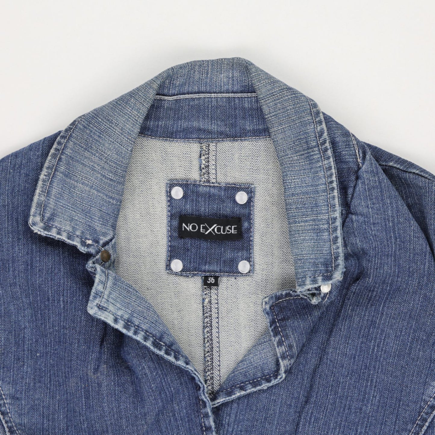 No Excuse Vintage Studded Blue Denim Blazer Jacket Women's Size 36 99% Cotton 1% Elastane Collared