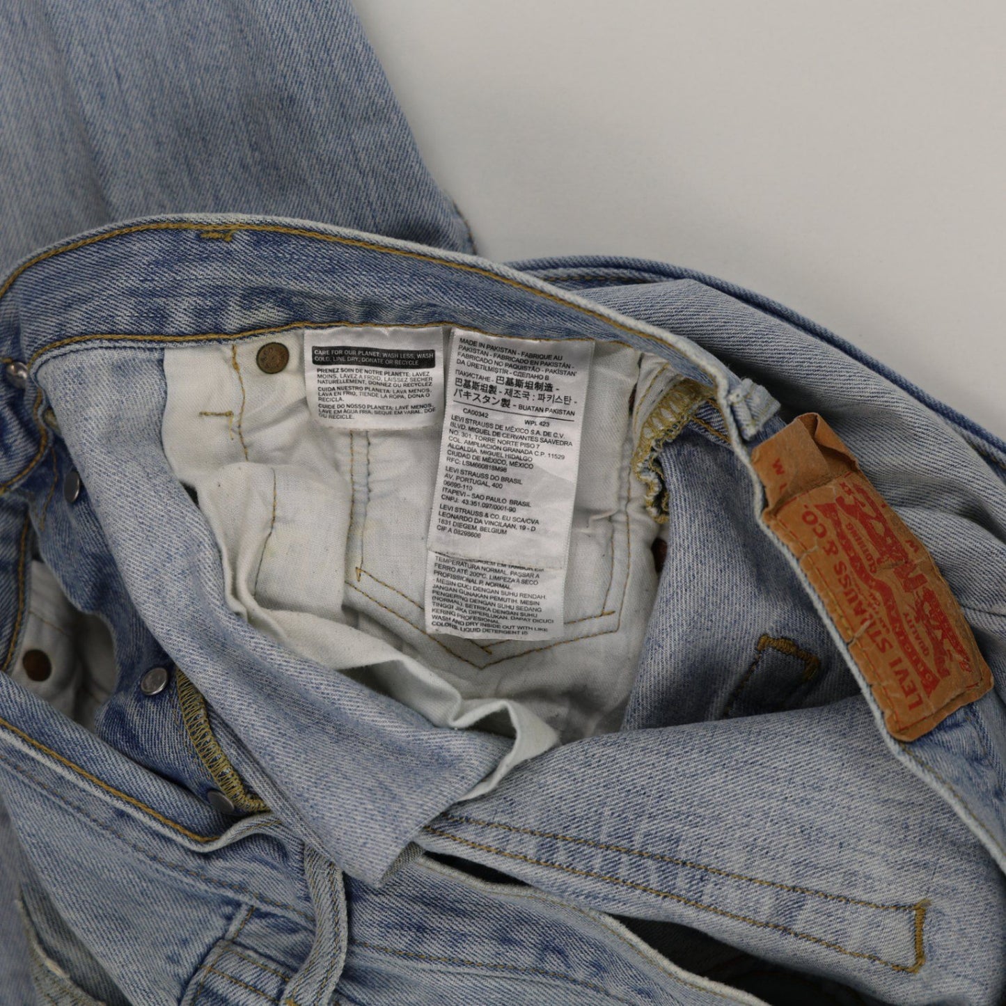 Levi's 501 Light Blue Vintage Straight Leg Jeans W32 L30 Cotton