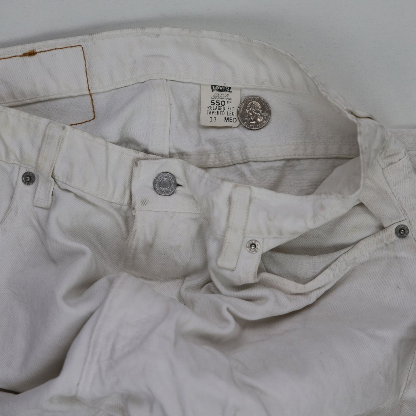 Levi's 550 Relaxed Fit Tapered Jeans White 33W 30L Cotton Vintage Men's Size 13 Medium