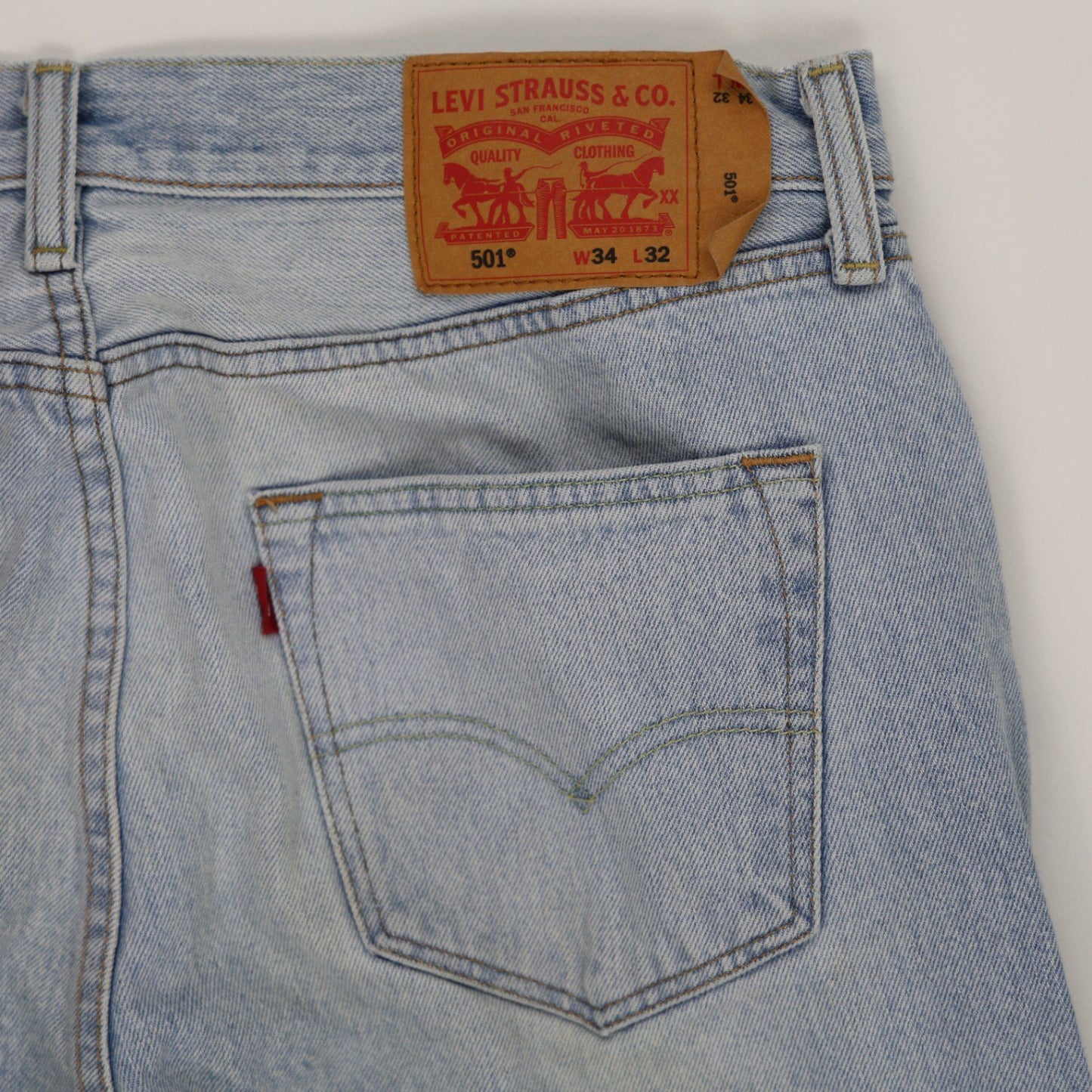 Levi's 501 Light Blue Denim Jeans W34 L32 Straight Fit Vintage Cotton