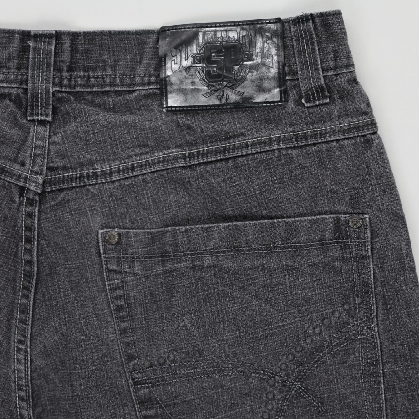 Southpole Vintage Black Denim Shorts 14 Inch Inseam Size 38 Cotton Blend