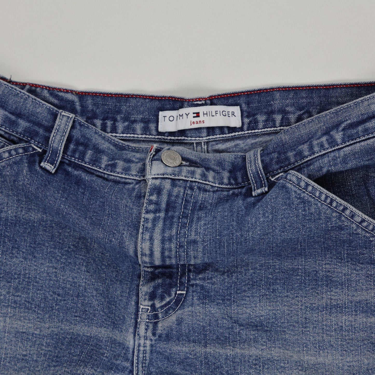 Tommy Hilfiger Vintage Denim Shorts Blue 32 Inch Waist 11 Inch Inseam Casual Cotton