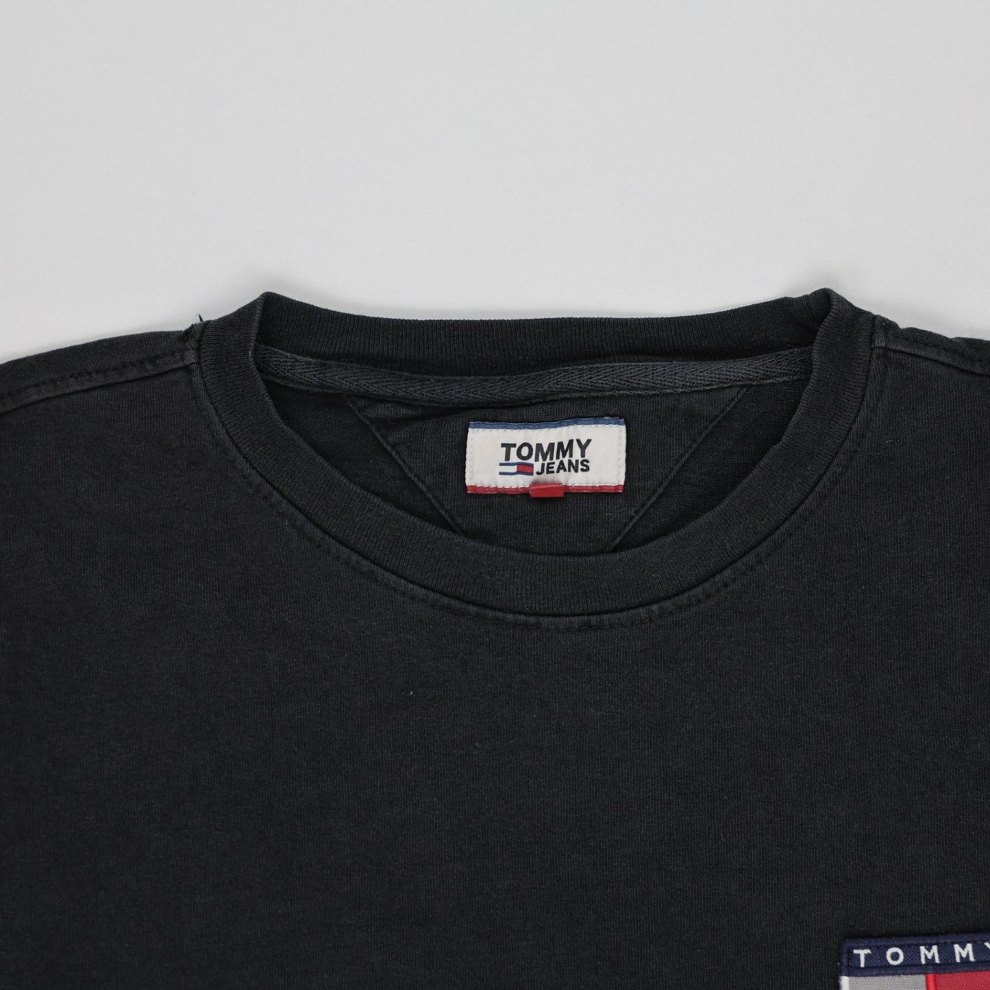 Tommy Jeans Black Cotton Crew Neck T-Shirt for Men Size Medium