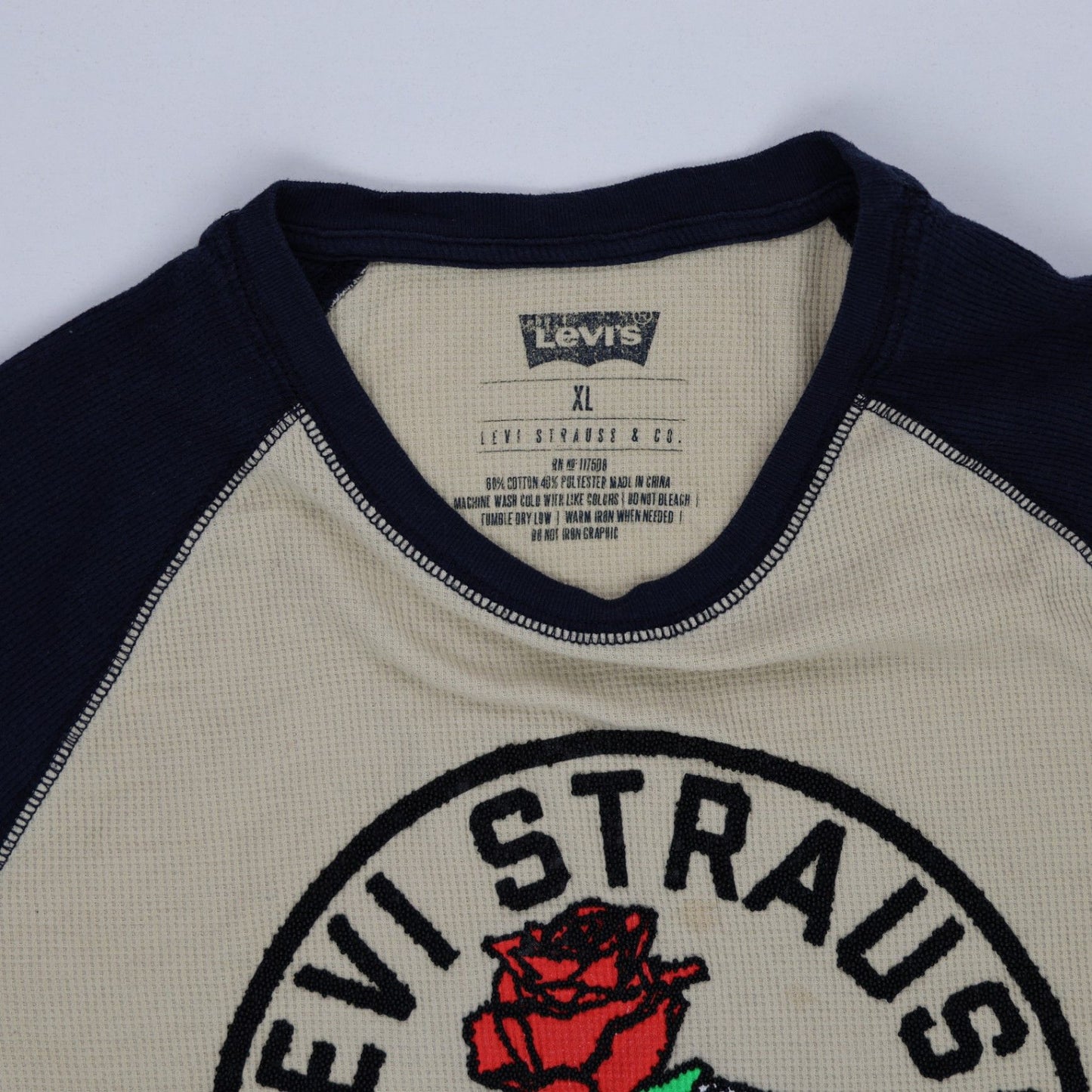 Levi's Skull & Rose Graphic Raglan Long Sleeve T-Shirt Beige Black XL 60% Cotton 40% Polyester