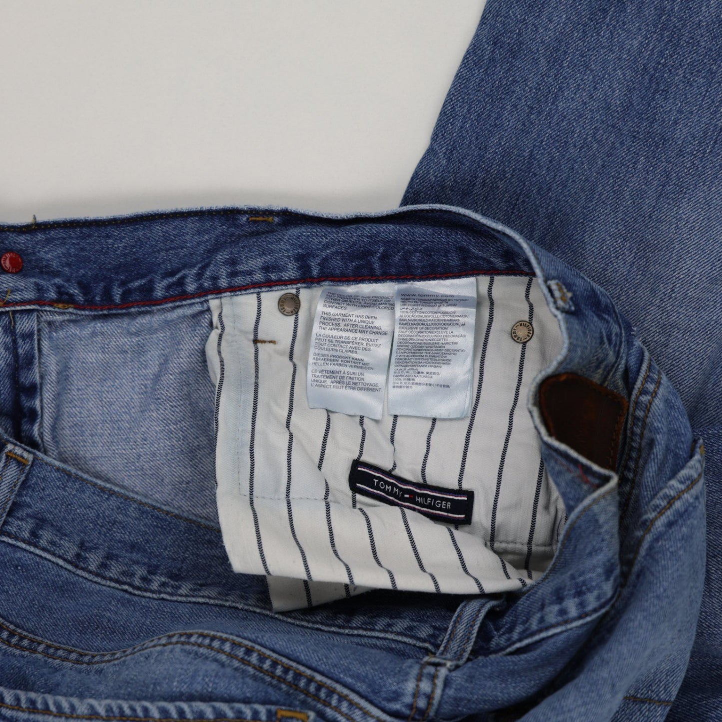 Tommy Hilfiger Men's Light Blue Classic Fit Jeans 34W 32L Cotton