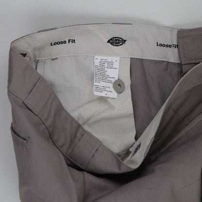 Dickies Loose Fit Grey Shorts 40 Waist 28 Inseam 65 Polyester 35 Cotton Casual Mens