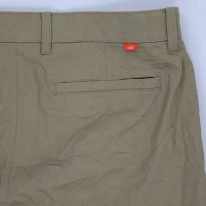 Nike Golf Shorts Beige 40 in Polyester Cotton Blend