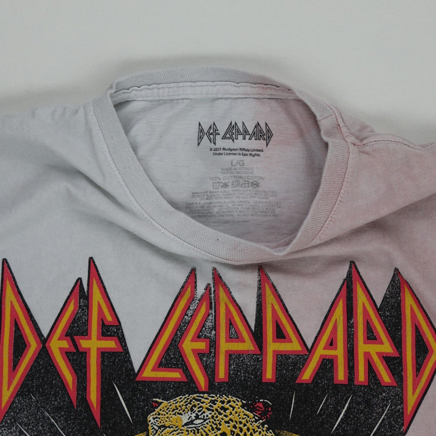 Def Leppard Vintage Band Graphic Tee Grey Light Pink Split Dye 100 Percent Cotton Unisex Large