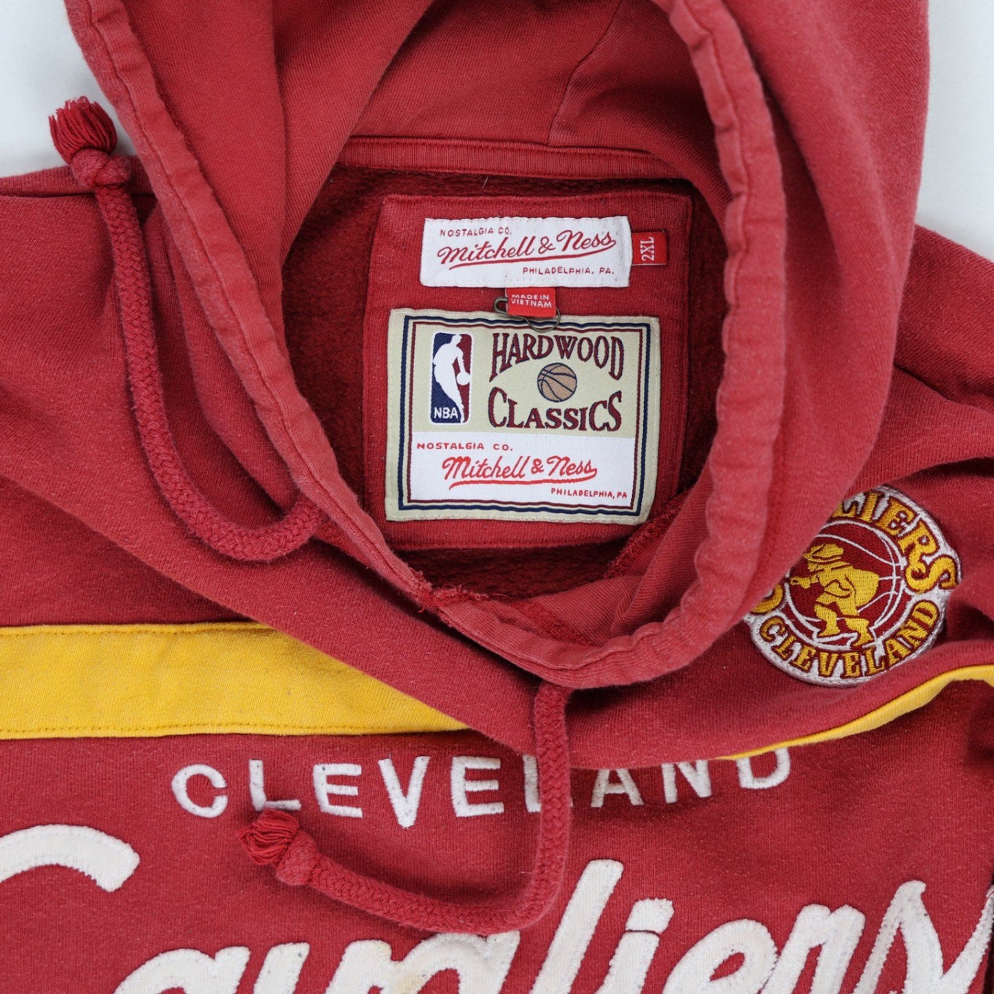 Mitchell & Ness Cleveland Cavaliers Hardwood Classics Pullover Hoodie Red 2XL Cotton Blend Vintage