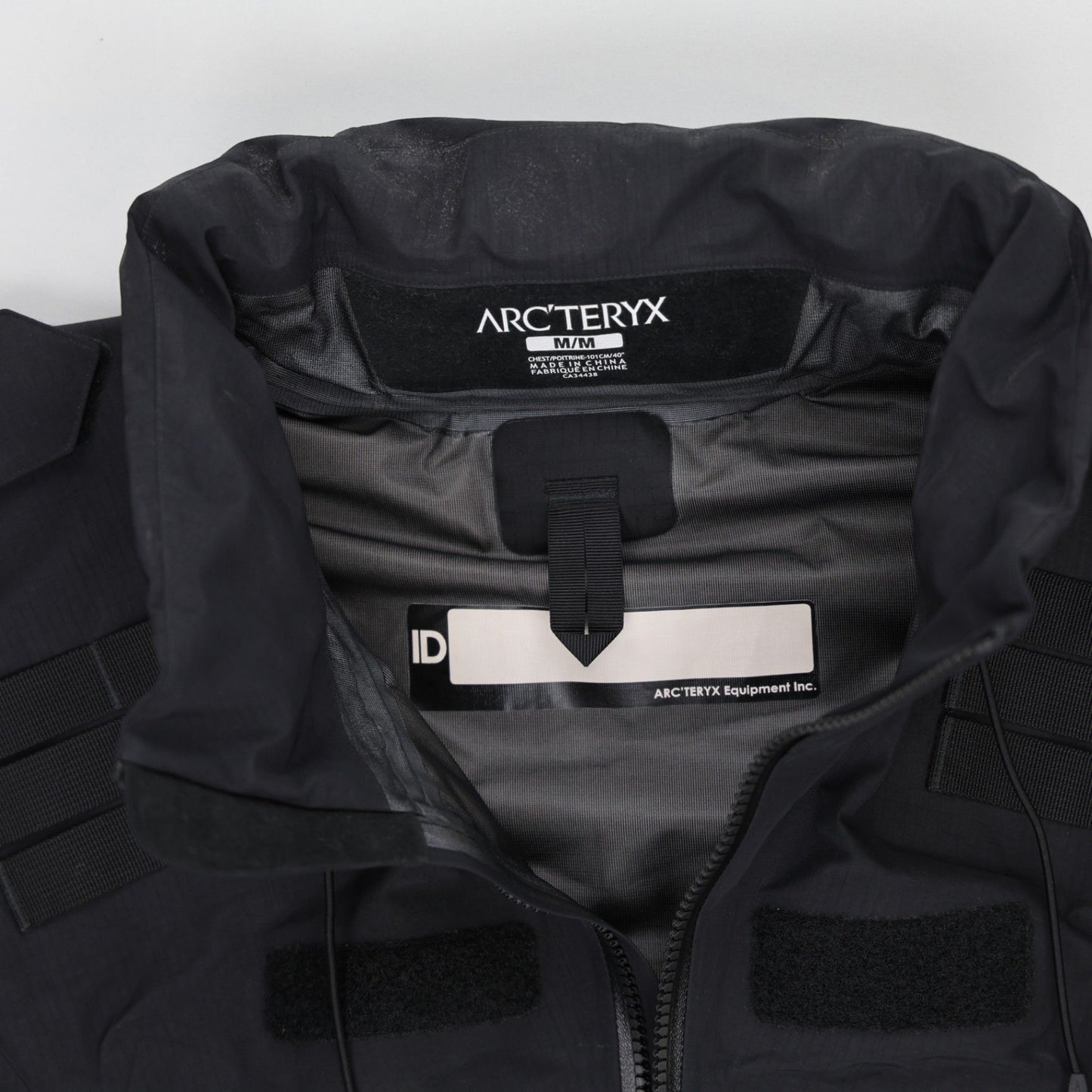 Arc'teryx Men's Black Tactical Jacket Size M
