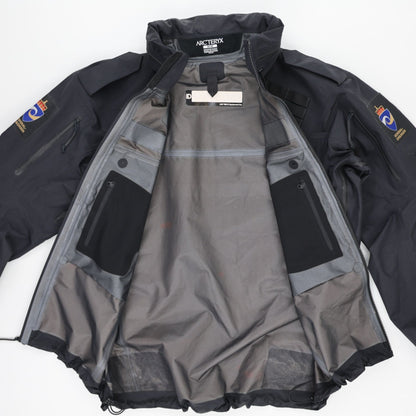 Arc'teryx Men's Black Tactical Jacket Size M